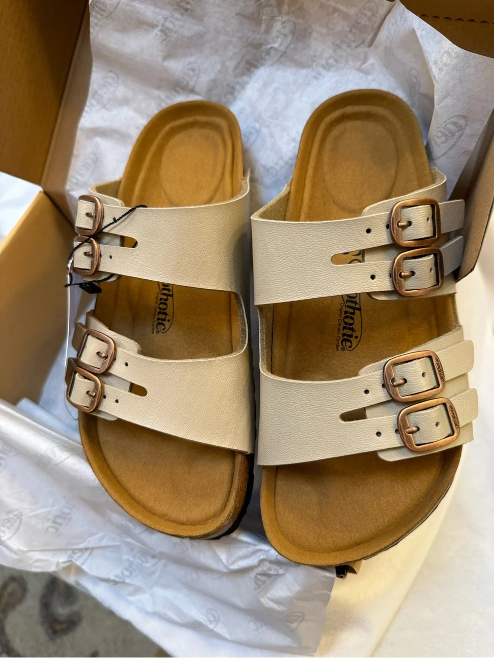 Aerothotic Double strap  Sandal in Cream. BNIB